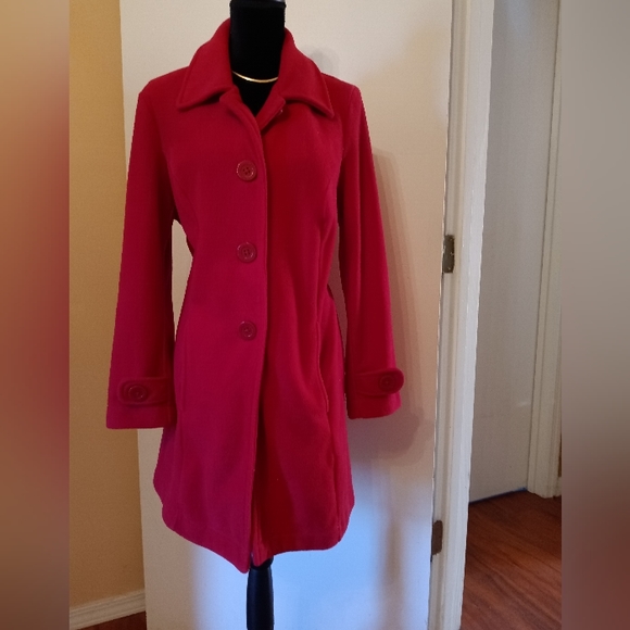 Red Overcoat by Romans - Picture 4 of 10